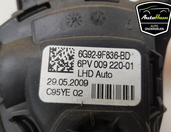 Gaspedaal VOLVO V60 I (155, 157), VOLVO V70 III (135), VOLVO XC70 II (136), VOLVO XC60 (156)