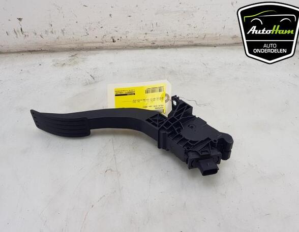 Accelerator pedal VOLVO XC40 (536)