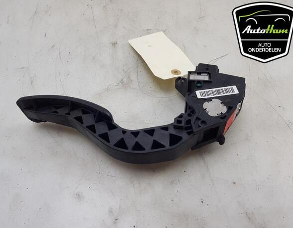 Accelerator pedal OPEL VIVARO B Bus (X82)