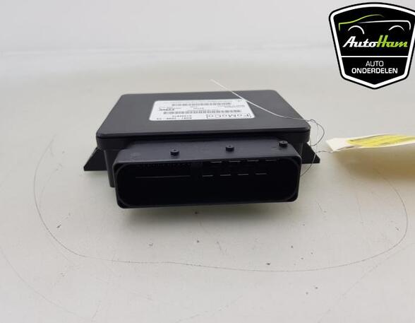 Control unit for fixing brake VOLVO XC60 (156), VOLVO V60 I (155, 157), VOLVO V70 III (135), VOLVO XC70 II (136)