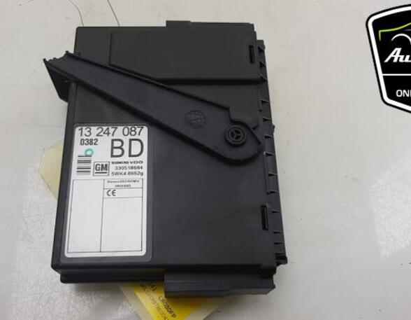 Control unit central electric (BCM) OPEL TIGRA TwinTop (X04)