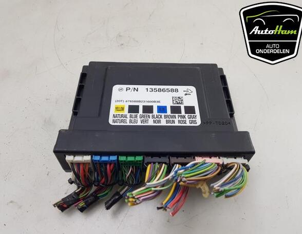 Control unit central electric (BCM) OPEL ASTRA J (P10), OPEL ZAFIRA TOURER C (P12)