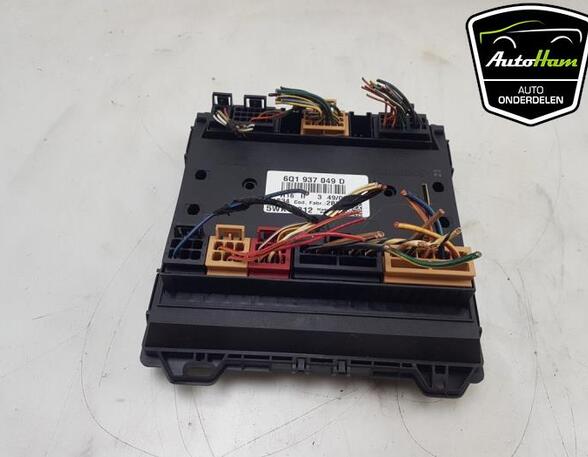 Control unit central electric (BCM) VW FOX Hatchback (5Z1, 5Z3, 5Z4), VW POLO (9N_), SEAT IBIZA III (6L1), SKODA FABIA I Combi (6Y5)