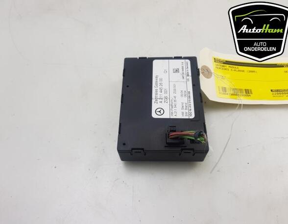 Control unit gateway MERCEDES-BENZ E-CLASS T-Model (S211)