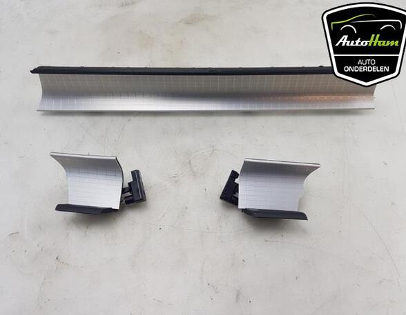 Instrument panle border VOLVO XC40 (536), VOLVO C40 (539)