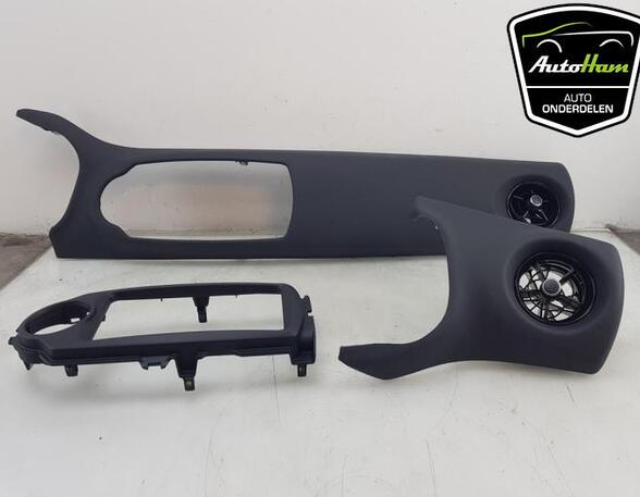 Instrument panle border TOYOTA YARIS (_P13_)