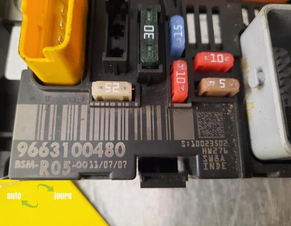 Fuse Box PEUGEOT 308 I (4A, 4C), PEUGEOT 308 SW I (4E, 4H)