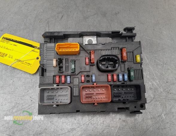 Fuse Box PEUGEOT 207 SW (WK_), PEUGEOT 207 (WA_, WC_)