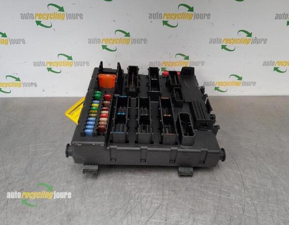 Fuse Box OPEL SIGNUM Hatchback (Z03)