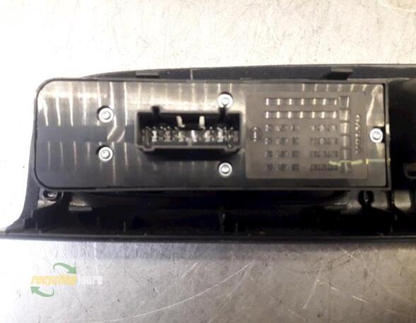 Switch for window winder VOLVO V50 (545)