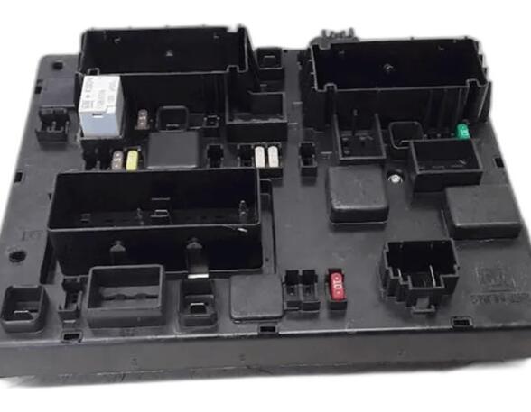 Fuse Box OPEL ZAFIRA TOURER C (P12)