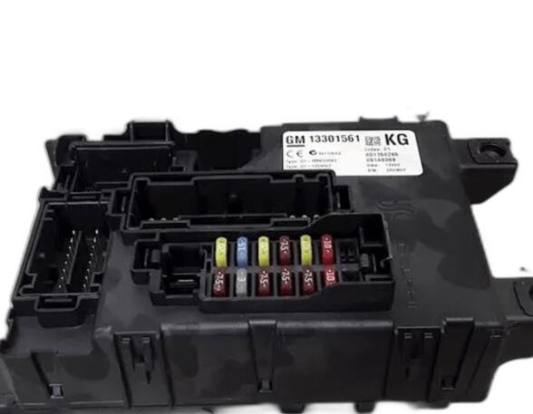 Fuse Box OPEL CORSA D (S07)