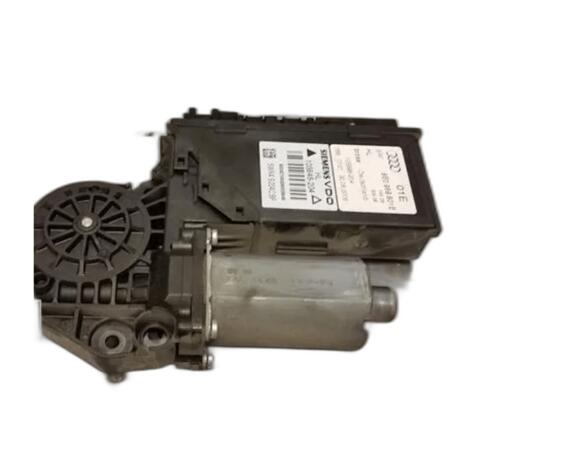 Elektrische motor raamopener AUDI A4 (8E2, B6), AUDI A4 (8EC, B7), AUDI A4 B7 Convertible (8HE), AUDI A4 Avant (8ED, B7)