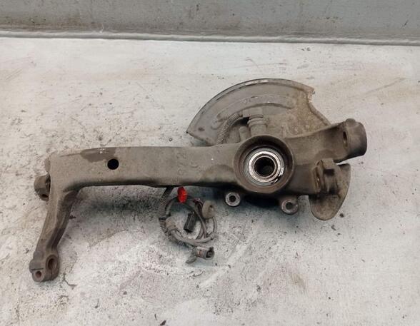 Achsschenkel Radnabe vorne links  AUDI A4 AVANT (8D5  B5) 1.9 TDI 66 KW