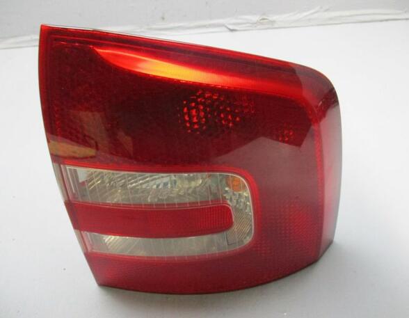 Combination Rearlight SKODA Octavia II Combi (1Z5)