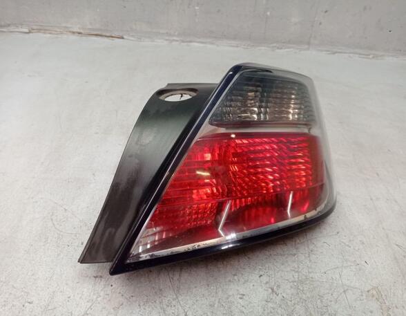 Combination Rearlight OPEL ASTRA H GTC (A04)