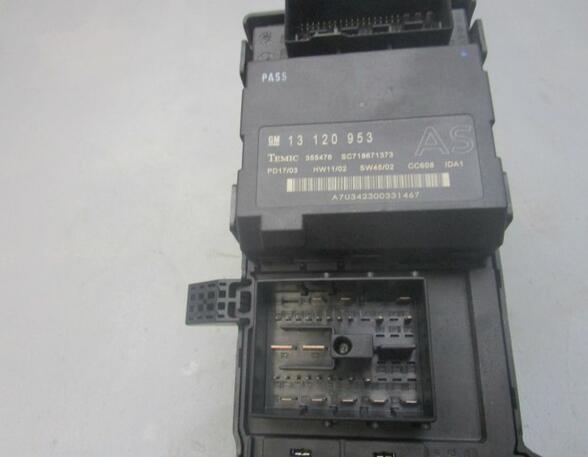 Fuse Box OPEL Signum (--)