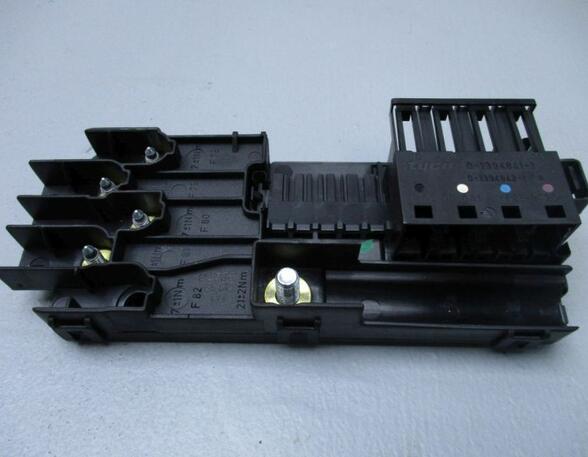 Fuse Box MERCEDES-BENZ E-Klasse T-Model (S211)