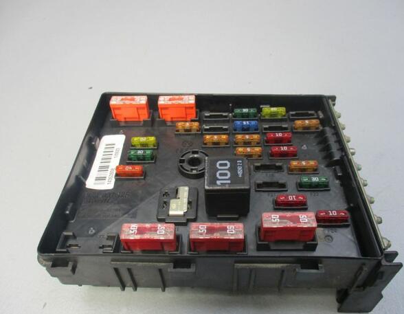 Fuse Box VW Passat Variant (3C5)