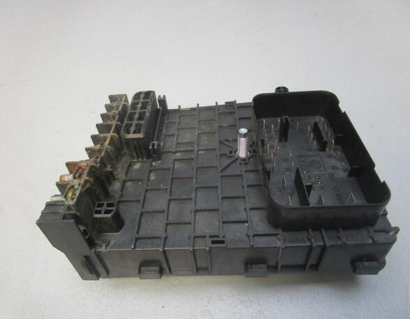 Fuse Box VW Passat Variant (3C5)