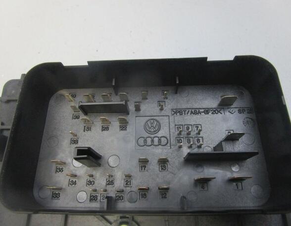 Fuse Box VW Passat Variant (3C5)