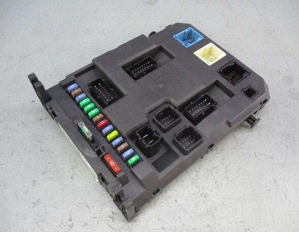 Fuse Box CITROËN C3 II (SC)