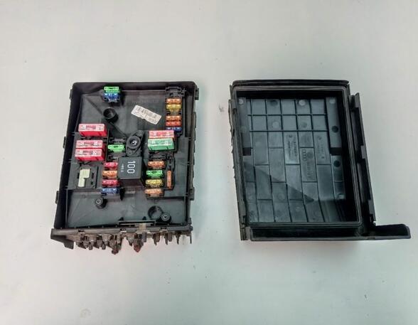 Fuse Box SKODA Octavia II Combi (1Z5)