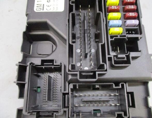 Fuse Box OPEL CORSA D (S07)