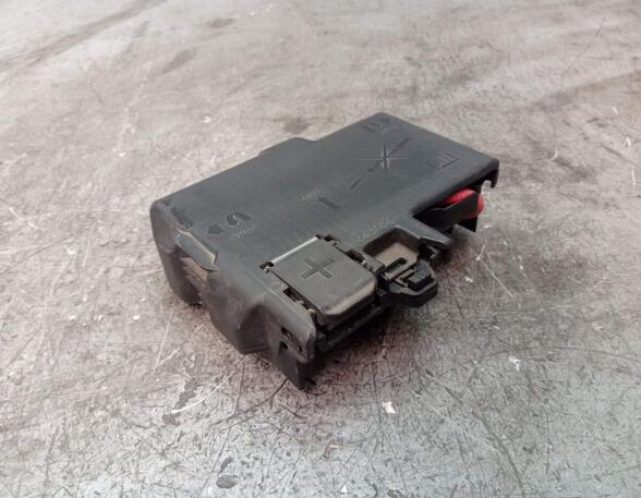 Fuse Box OPEL MERIVA B MPV (S10)