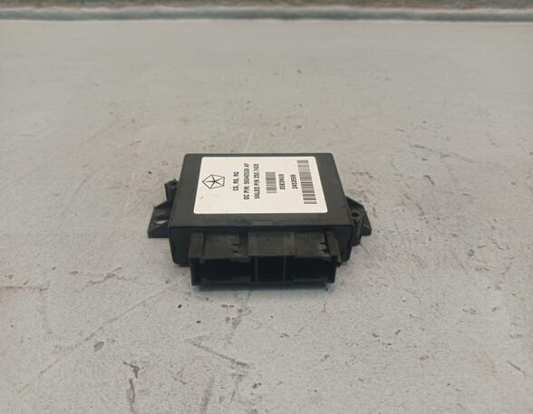 Parking Aid Control Unit CHRYSLER Voyager IV (RG, RS)