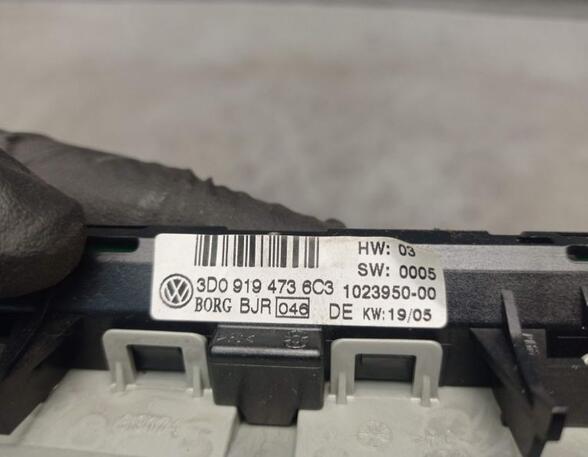 Beeldscherm boordcomputer VW TOUAREG (7LA, 7L6, 7L7)