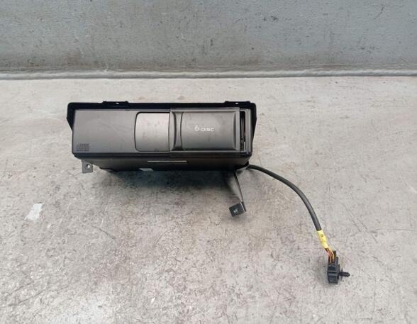 CD-changer VW TOUAREG (7LA, 7L6, 7L7)