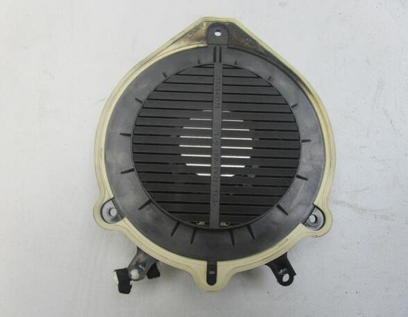 Loudspeaker AUDI A4 (8EC, B7)