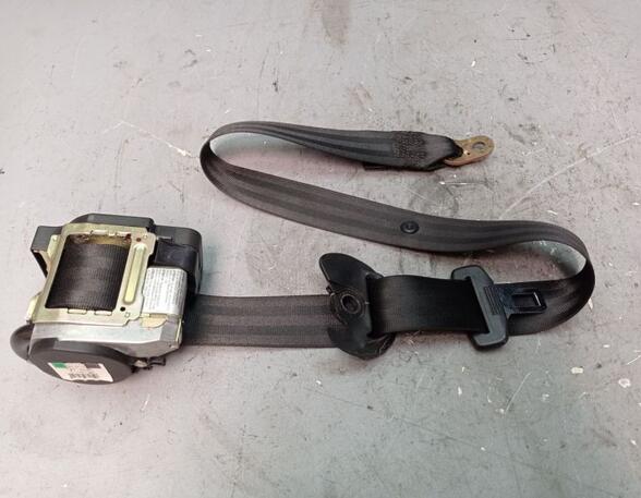 Safety Belts VW Passat Variant (3B6)