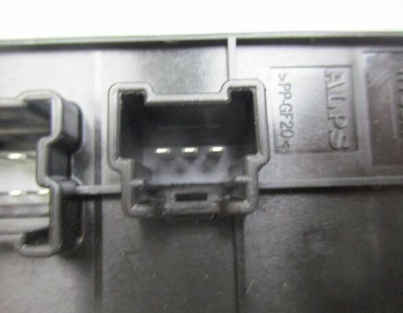 Window Lift Switch NISSAN Juke (F15)