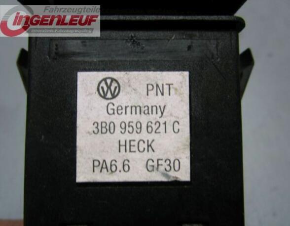 Schakelaar achterruitverwarming VW Passat Variant (3B5)