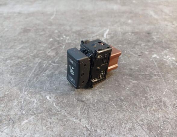 Switch for seat heating NISSAN JUKE (F15)