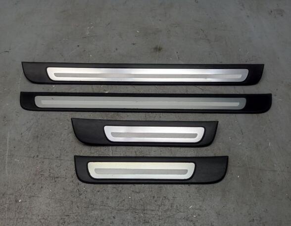 Door Sill AUDI A4 (8K2, B8)