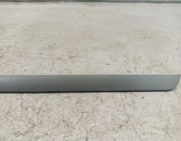 Trim Strip Bumper VW Golf V (1K1)