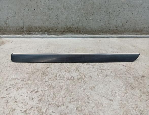 Trim Strip Bumper VW GOLF VI (5K1)