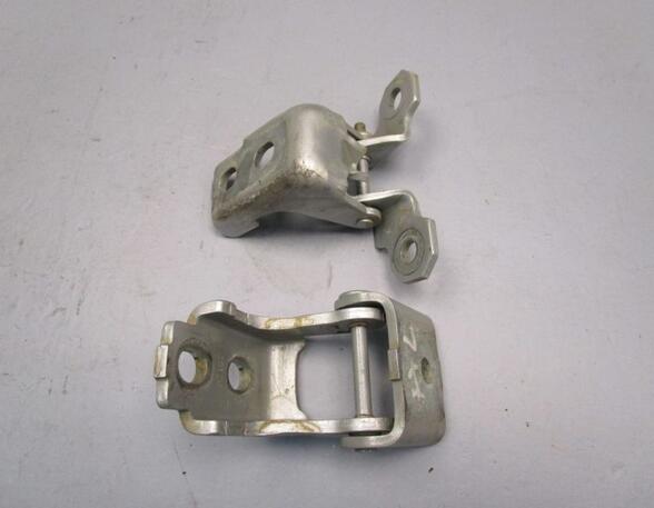 Door Hinge RENAULT MEGANE III Grandtour (KZ0/1)