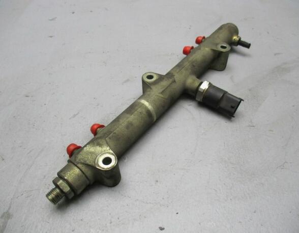 Fuel Distributor Pipe CHRYSLER Voyager IV (RG, RS)