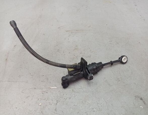 Clutch Master Cylinder SKODA Fabia III (NJ3)