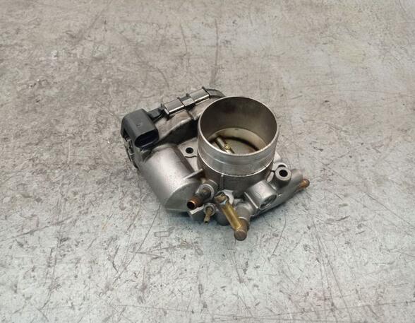 Throttle Body VW PASSAT (3B3)