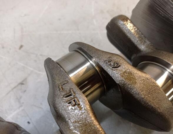 Crankshaft AUDI A4 Avant (8W5, 8WD)