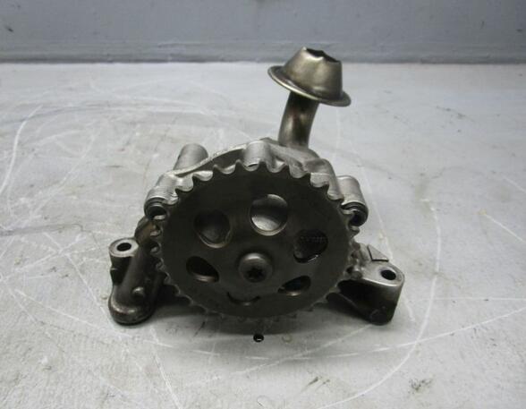 Oil Pump AUDI A4 (8E2)