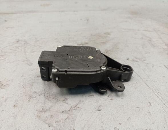 Heater Motor Flap Control Unit VW GOLF IV (1J1)