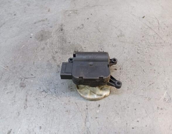 Heater Motor Flap Control Unit AUDI A4 (8EC, B7)