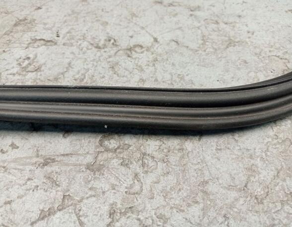 Boot / Trunk Lid Seal BMW Z3 Roadster (E36)