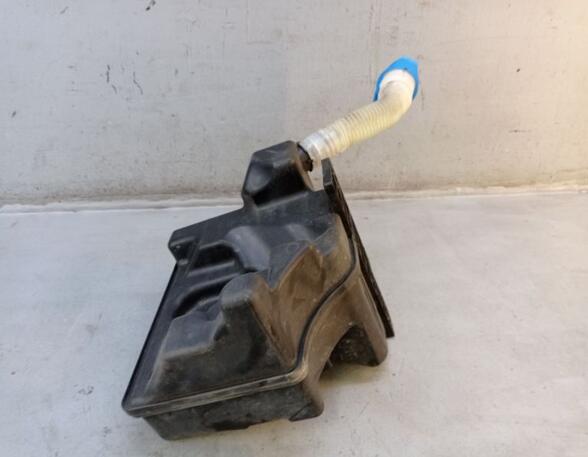 Washer Fluid Tank (Bottle) AUDI A1 (8X1, 8XK), AUDI A1 Sportback (8XA, 8XF)